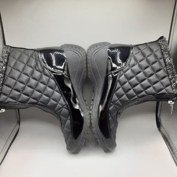 Black Boots - Picture 3 of 13